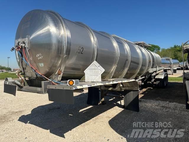  NOVA MC307 7000 GAL Tanktrailere