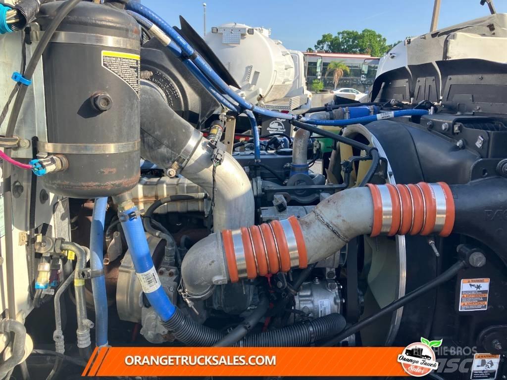 Peterbilt 337 Skapbiler