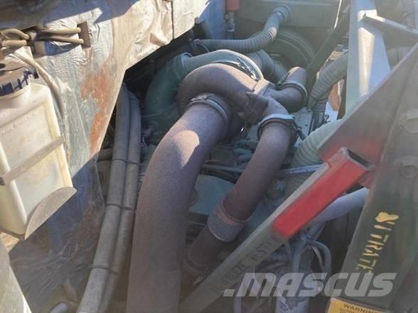 Oshkosh M1070 Trekkvogner