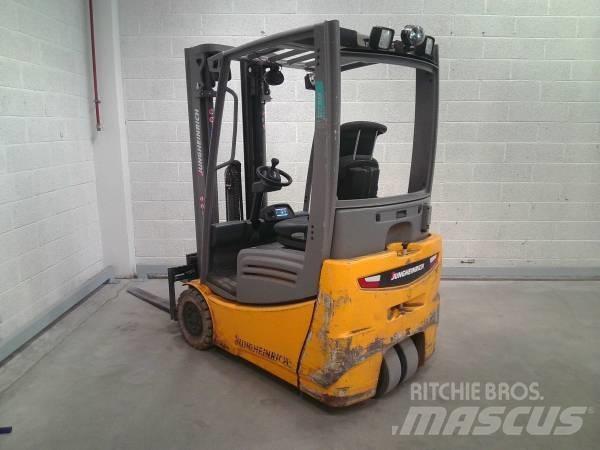 Jungheinrich EFG 215 Elektriske trucker