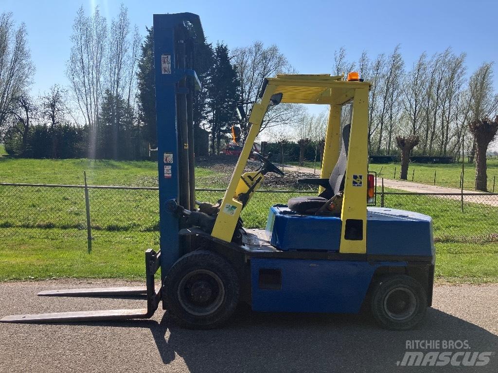 Nissan Heftruck Diesel Trucker