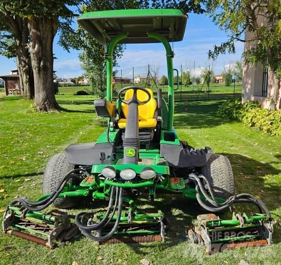 John Deere 7500 A Fairway klippere