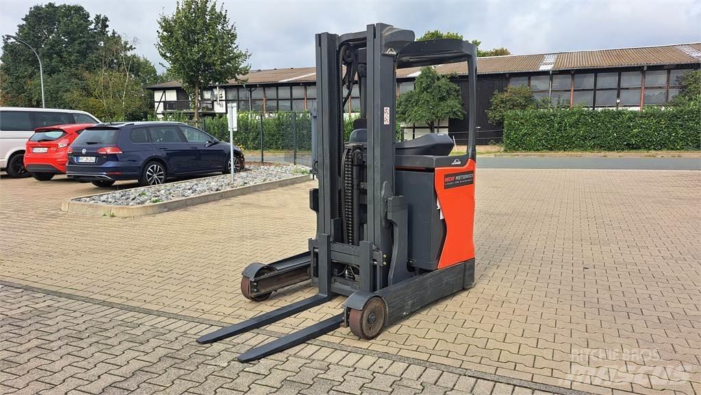 Linde R14B Skyvemasttruck