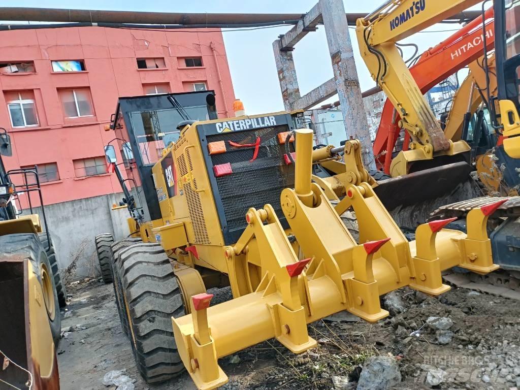 CAT 140K Veihøvler
