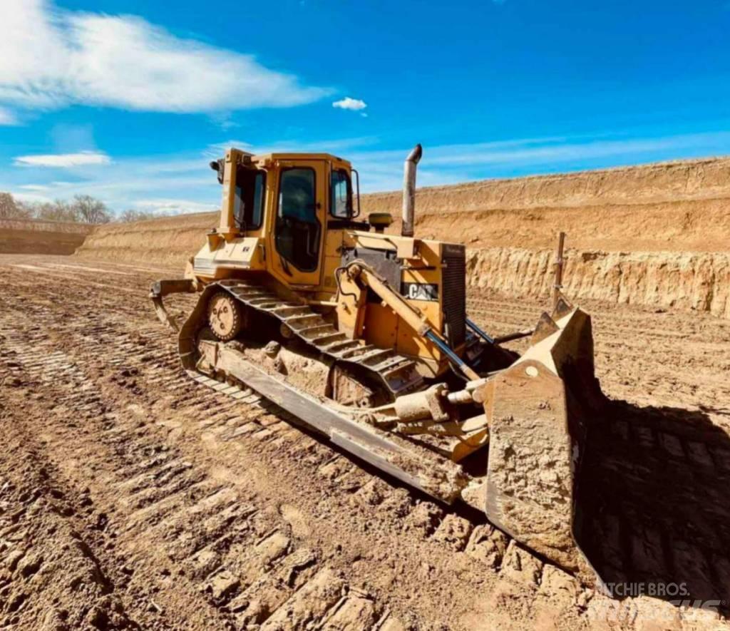 CAT D 5 H Dozere Beltegående