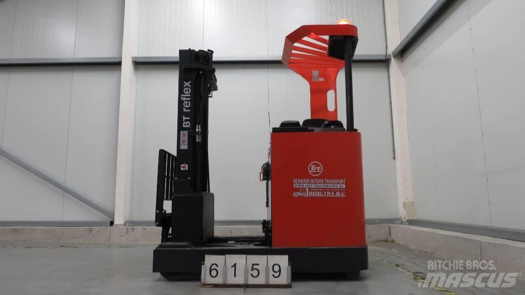 BT RRE140M Skyvemasttruck