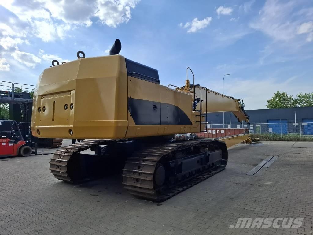 CAT 374 D L Gravemaskiner for avfallshåndtering