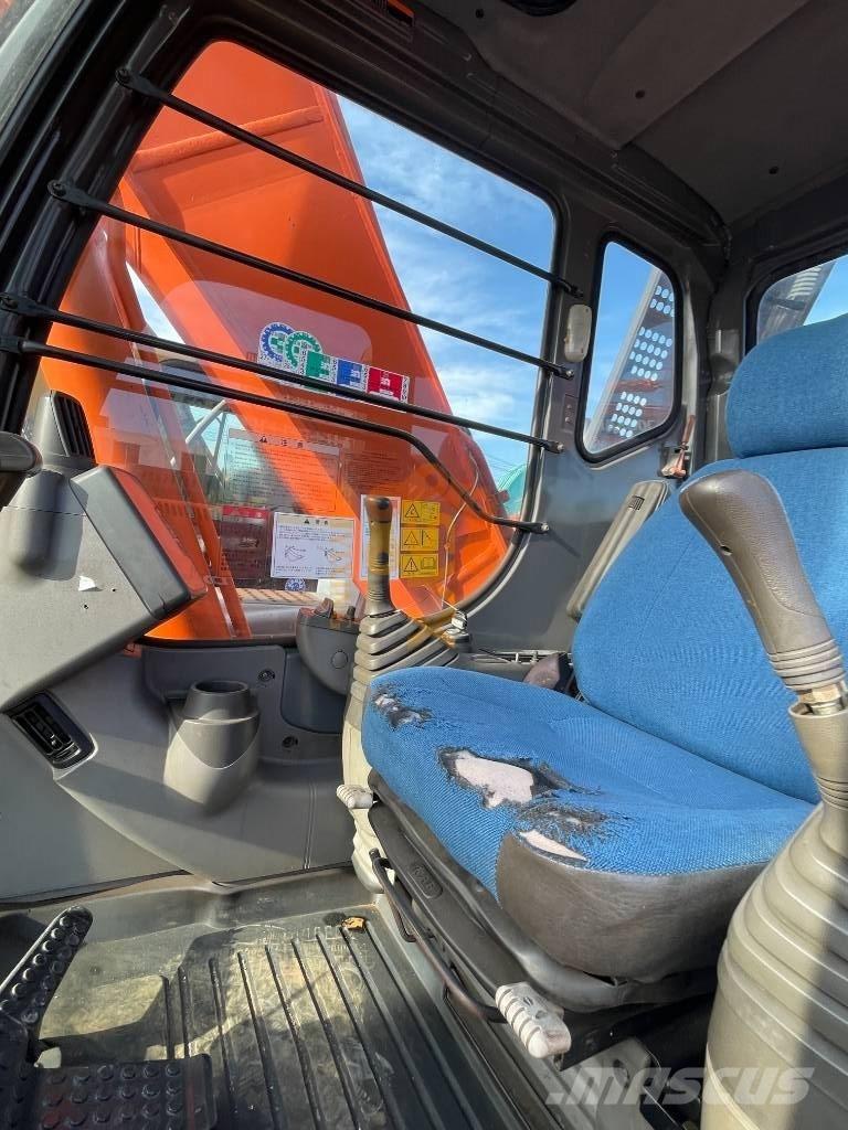 Hitachi ZX 240 Beltegraver