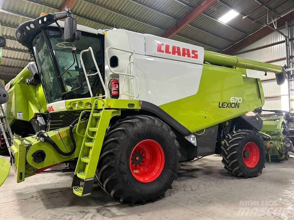 CLAAS Lexion 670 Skurtreskere