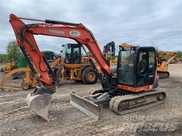 Kubota KX080-4 Beltegraver