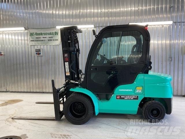 Mitsubishi FD35N Diesel Trucker