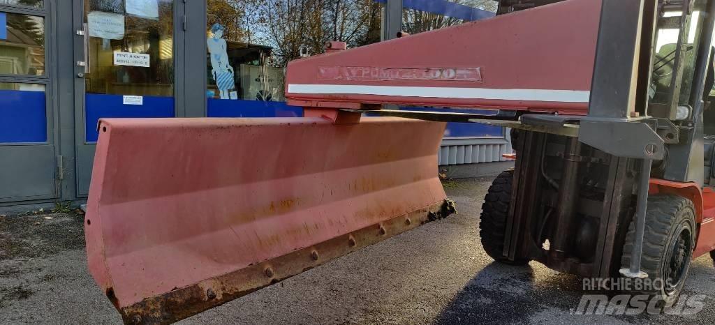 Pomo 2500 Veiskraper