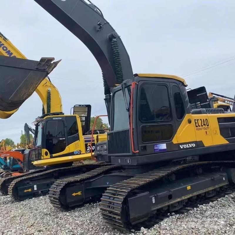Volvo EC 240 Beltegraver