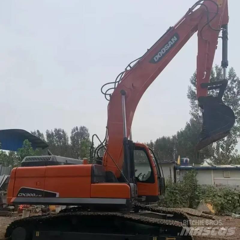 Doosan DX 300 Beltegraver
