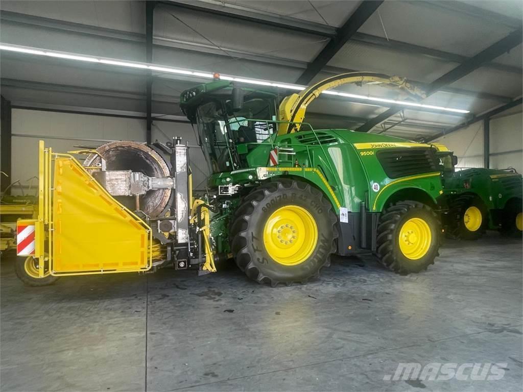 John Deere 8200i Selvdrevne fôrhøstere