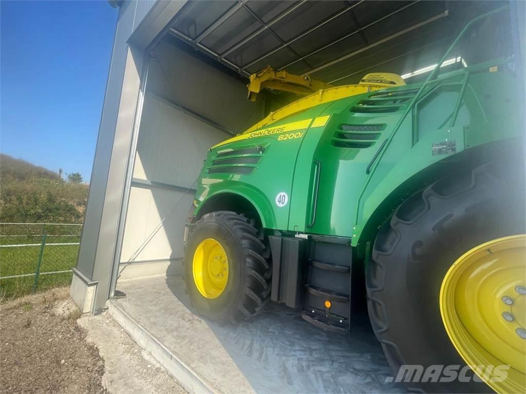 John Deere 8200i Selvdrevne fôrhøstere