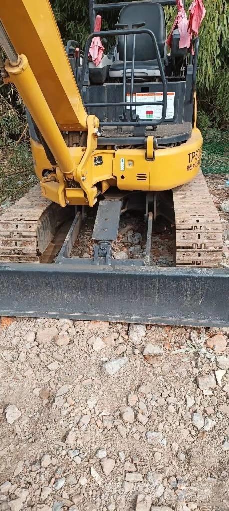 Komatsu PC35 Minigravere <7t