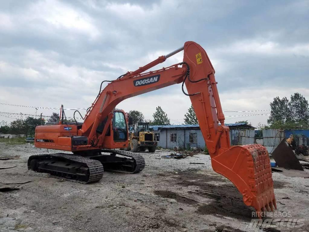 Doosan DX 225 LC Beltegraver
