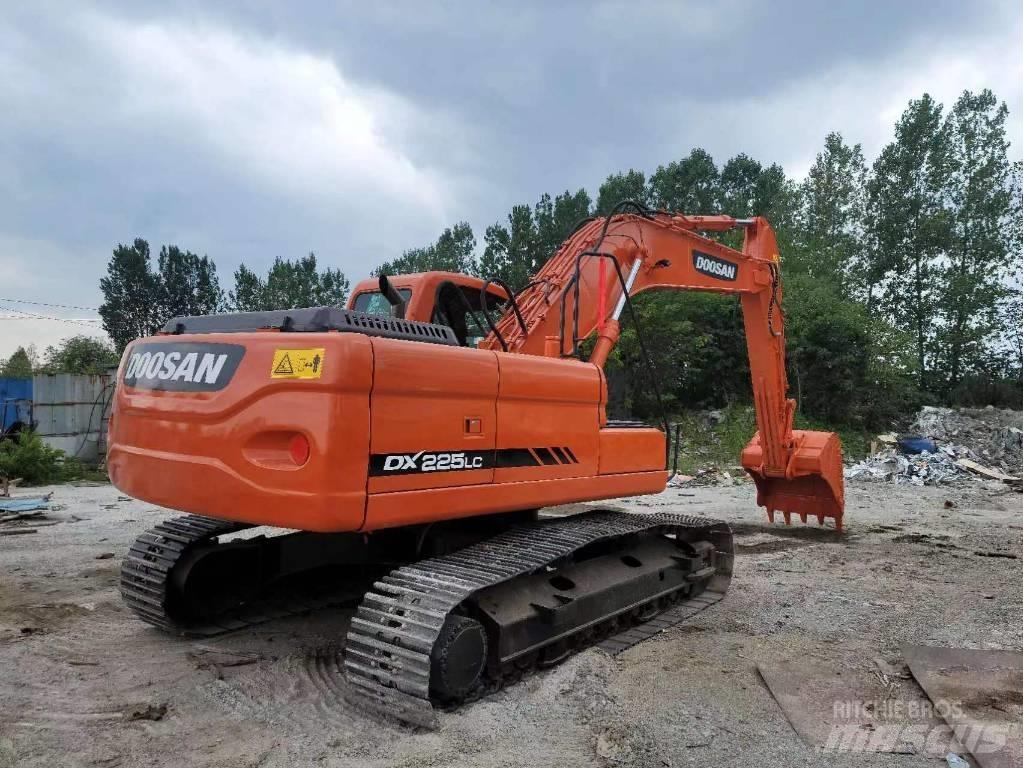 Doosan DX 225 LC Beltegraver