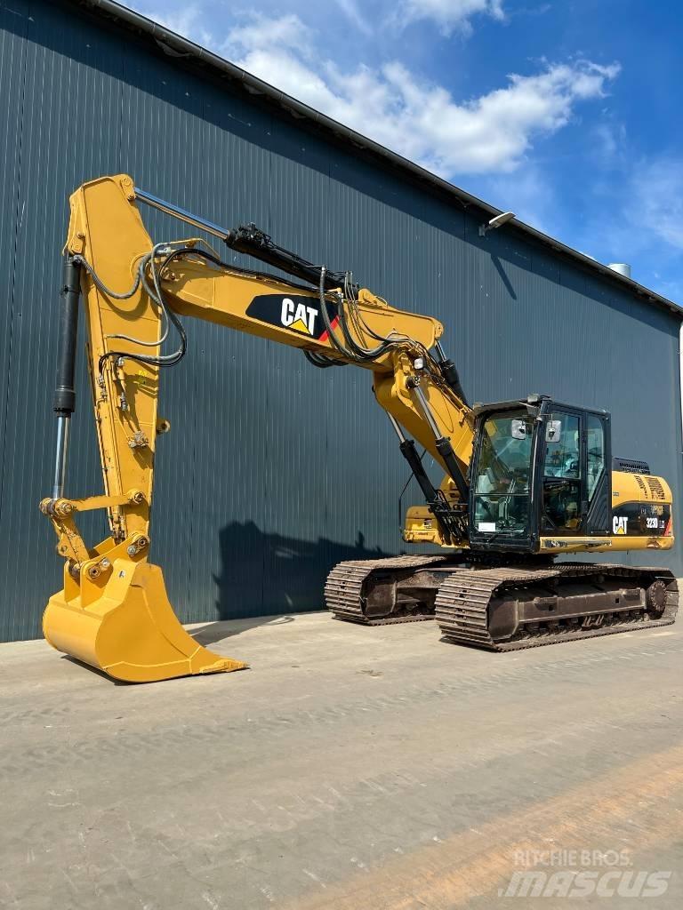 CAT 323D LN VA Beltegraver