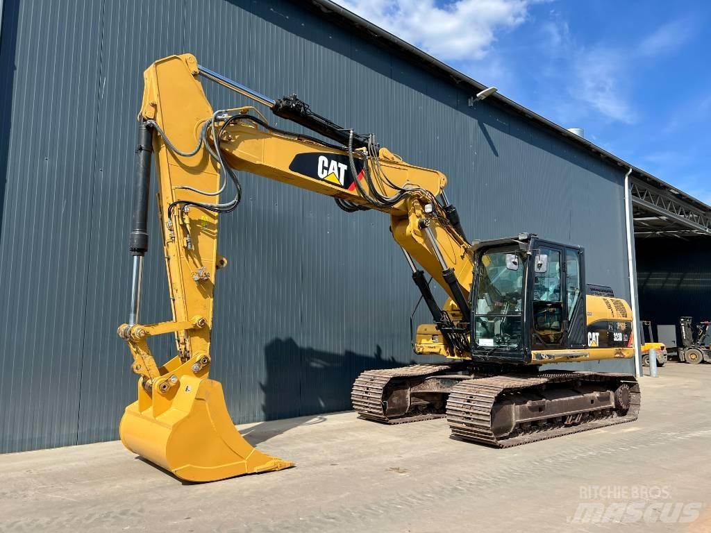 CAT 323D LN VA Beltegraver
