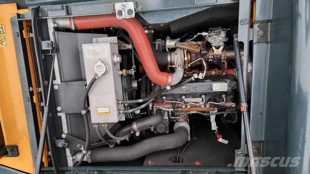 Hyundai HX 140 AL Beltegraver