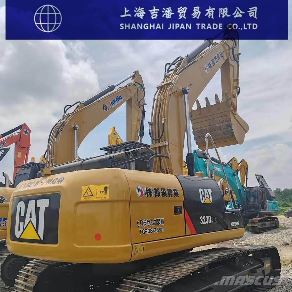 CAT 323 D Beltegraver