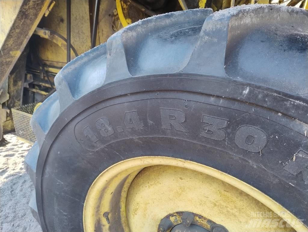 New Holland 8030 Skurtreskere