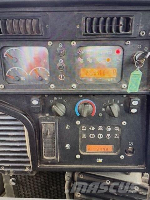 CAT D 6 T Dozere Beltegående