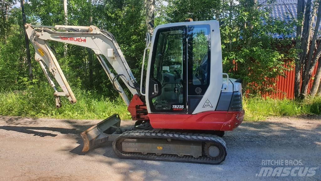 Takeuchi TB235 Minigravere <7t