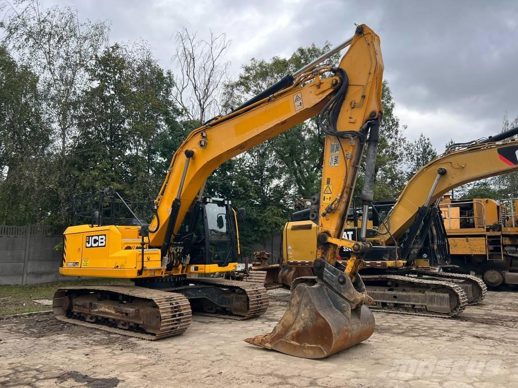 JCB 220X LC Beltegraver