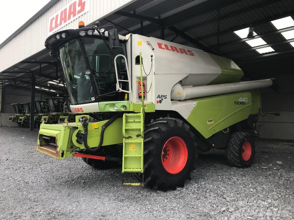 CLAAS Tucano 440 Skurtreskere