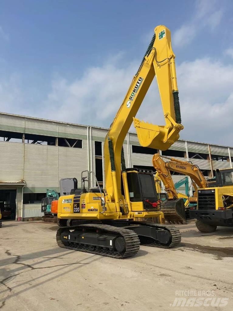 Komatsu PC 220-8 Beltegraver