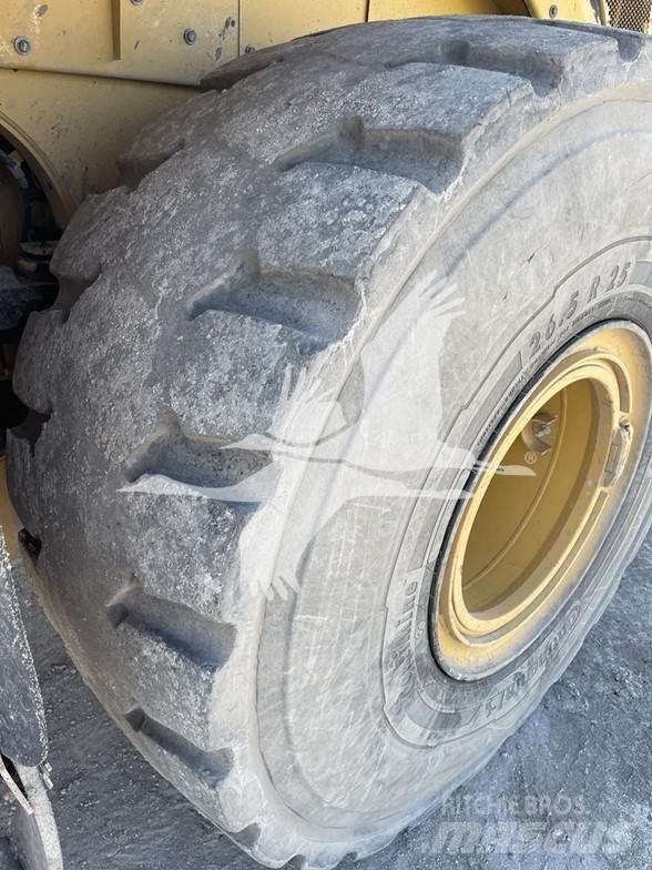 CAT 966M Hjullastere