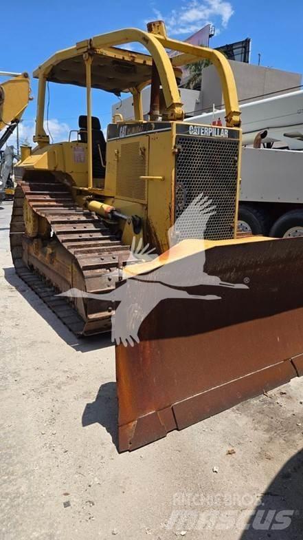 CAT D6M Dozere Beltegående