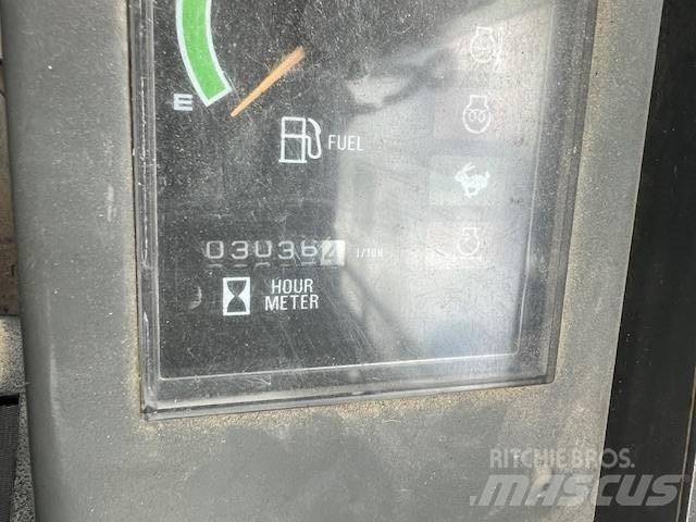 Takeuchi TB 23 R Minigravere <7t