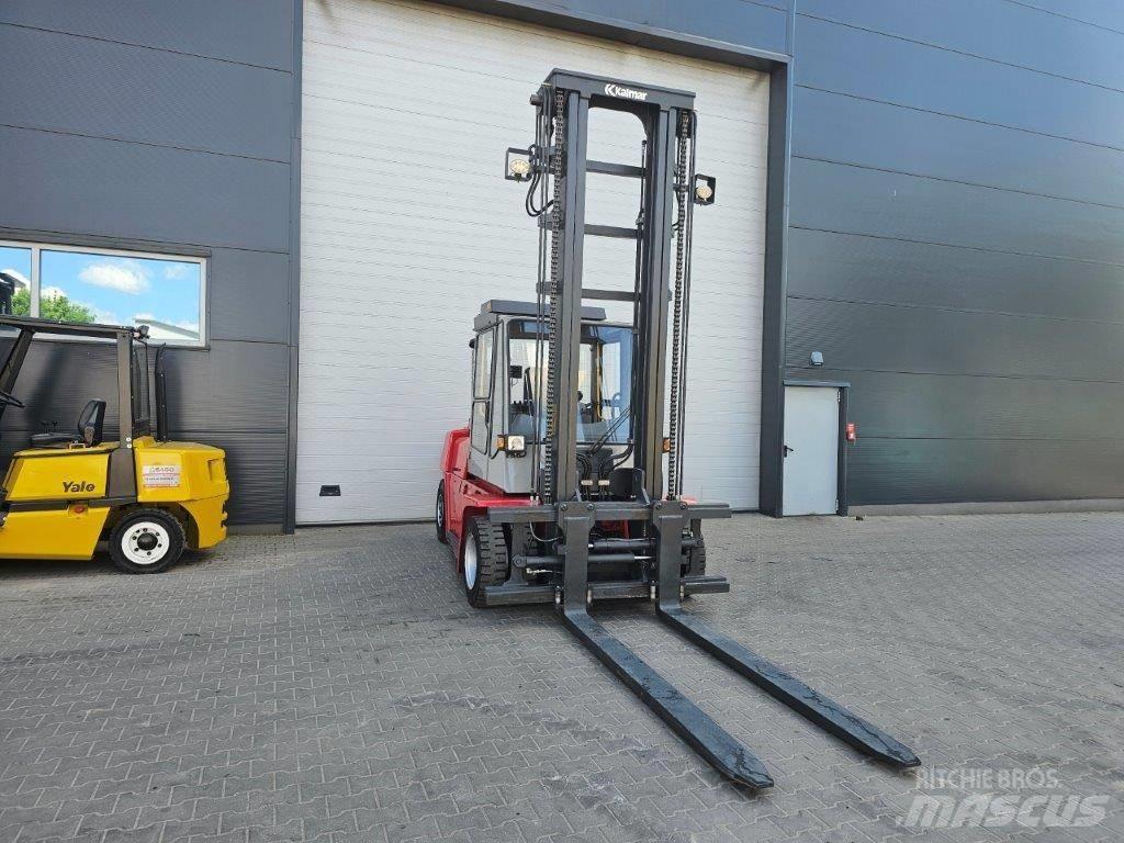 Kalmar DCF80-9 Diesel Trucker