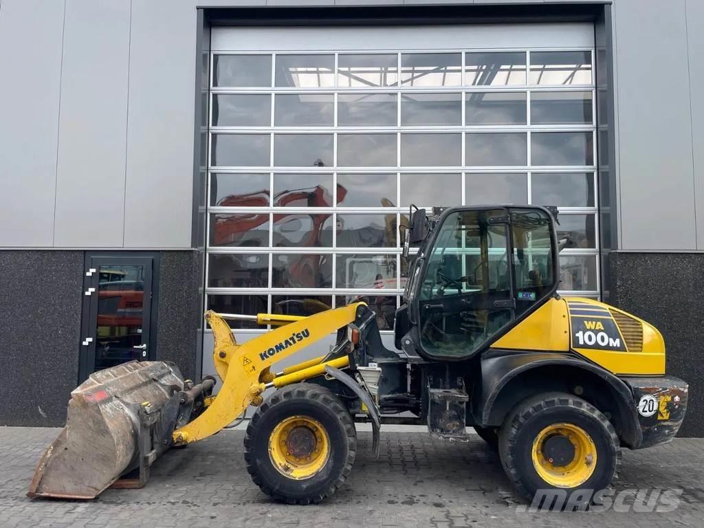 Komatsu WA100 Hjullastere