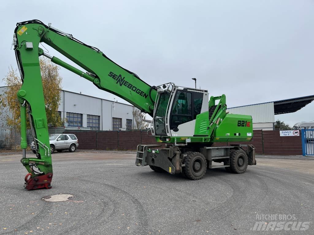 Sennebogen 821 Gravemaskiner for avfallshåndtering
