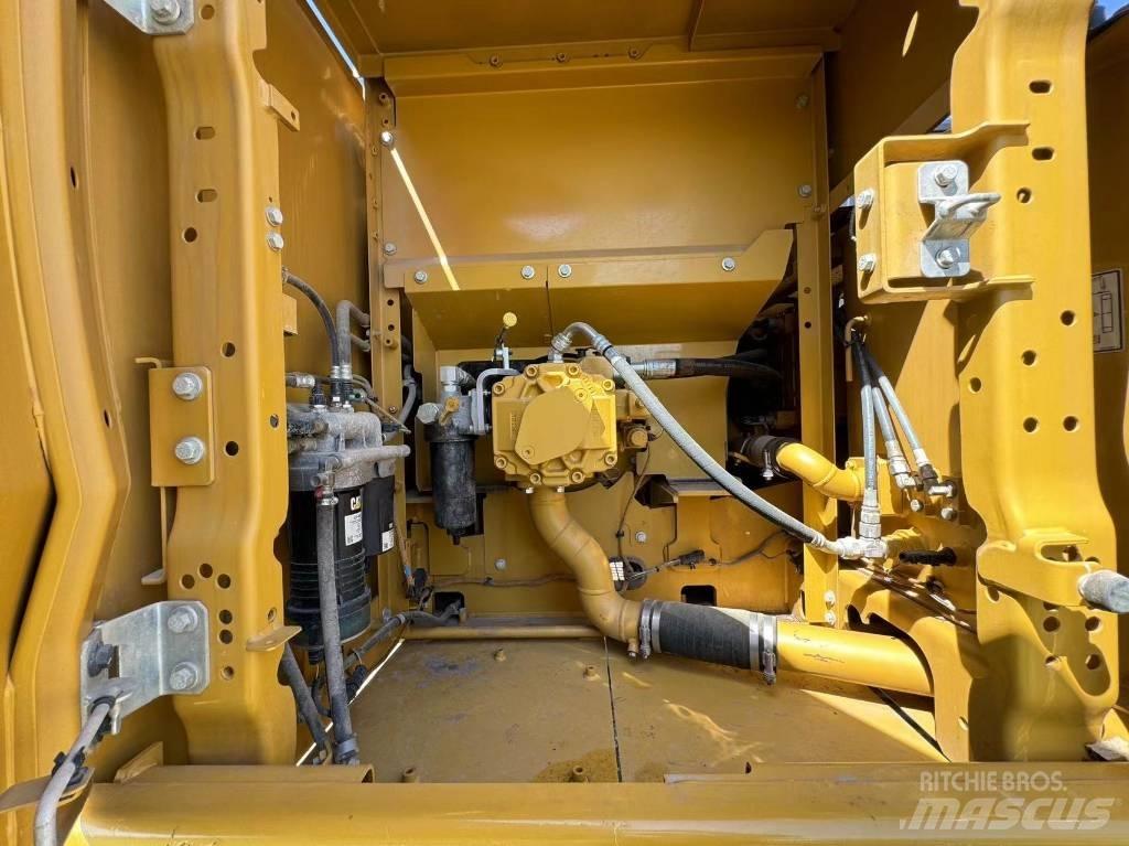 CAT 323GC Beltegraver