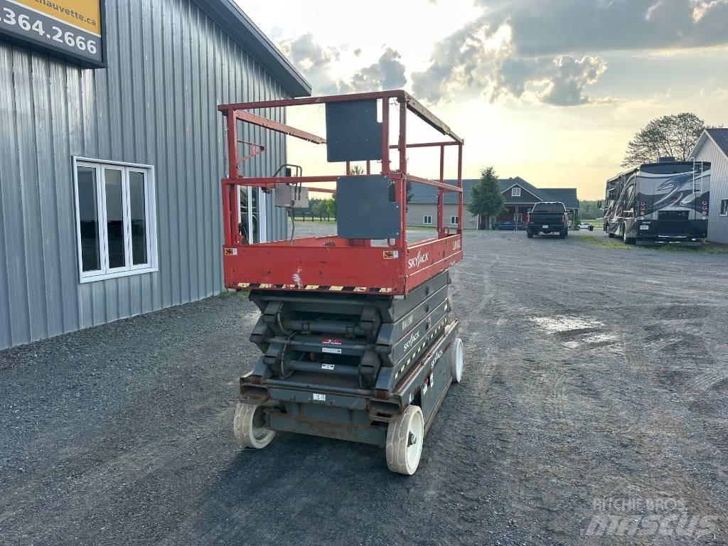SkyJack SJ 4632 Sakselifter