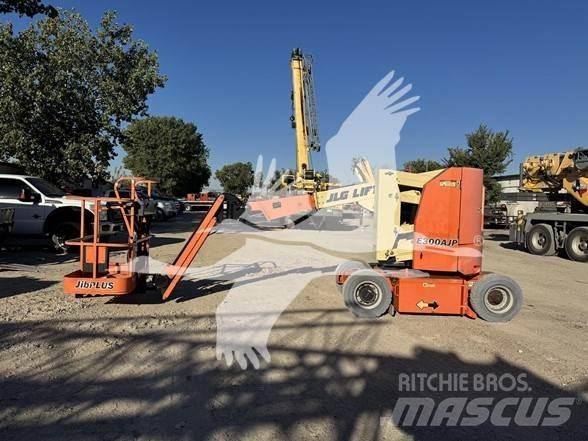 JLG E300AJP Leddede bomlifter