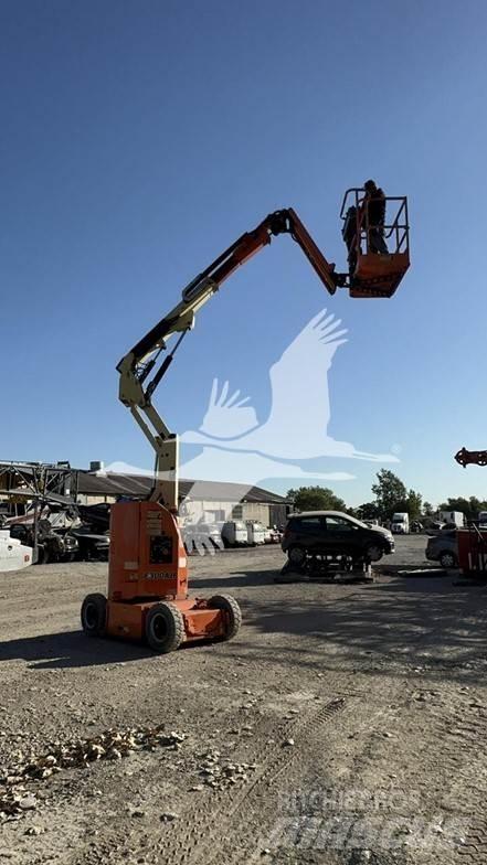 JLG E300AJP Leddede bomlifter