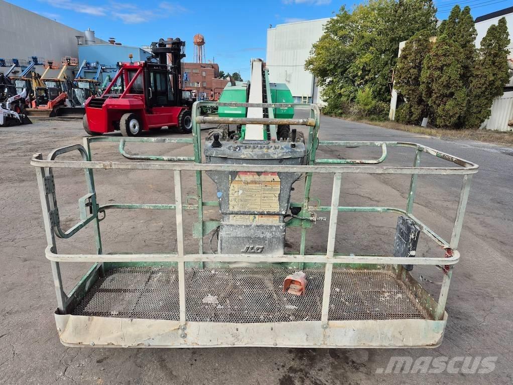 JLG 800 S Teleskop bomlifter
