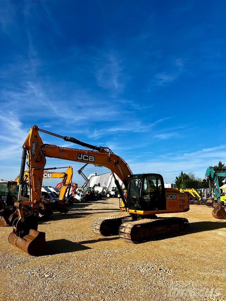 JCB JS 220 N LC Beltegraver