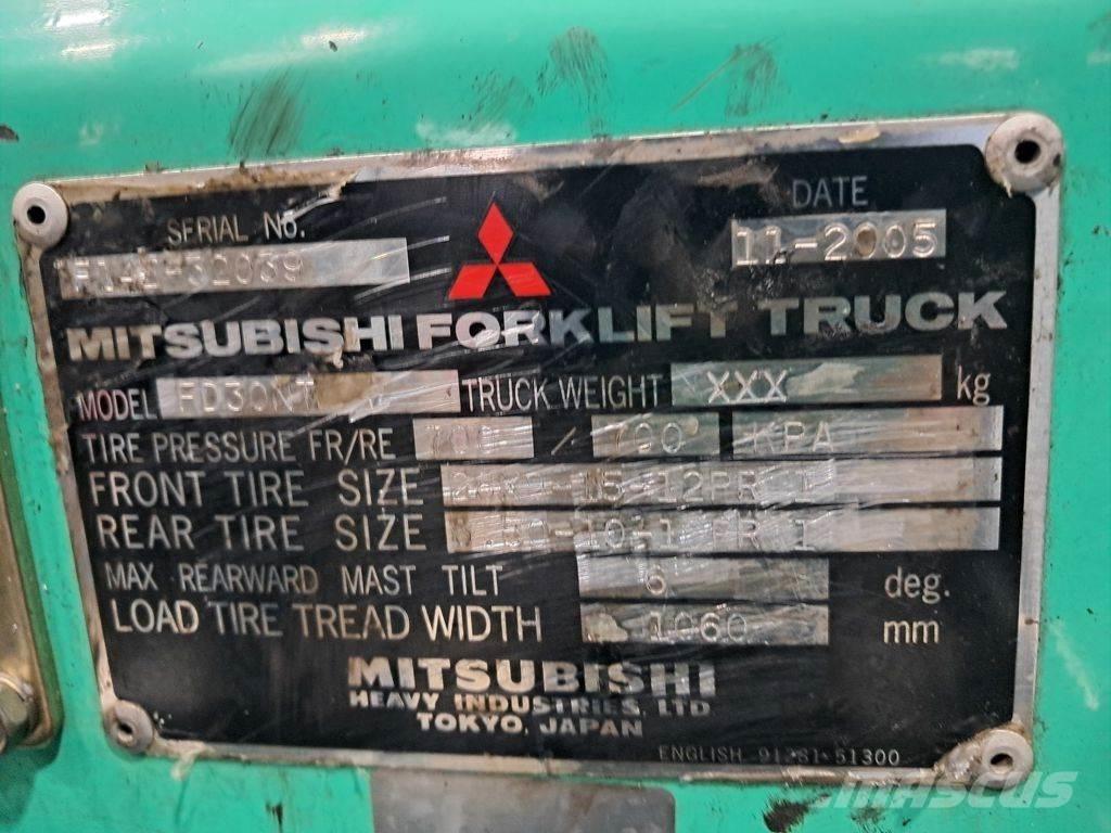 Mitsubishi FD30NT Diesel Trucker