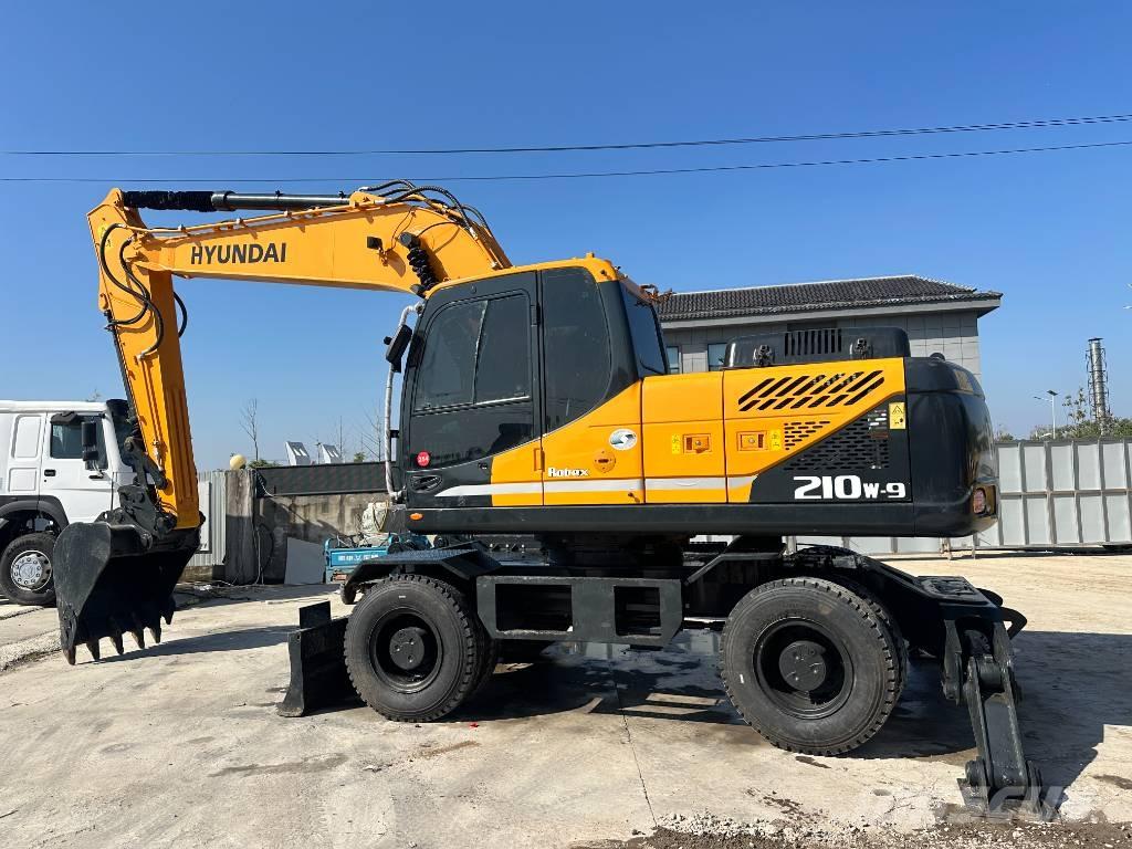 Hyundai R210W-9 Hjulgravere
