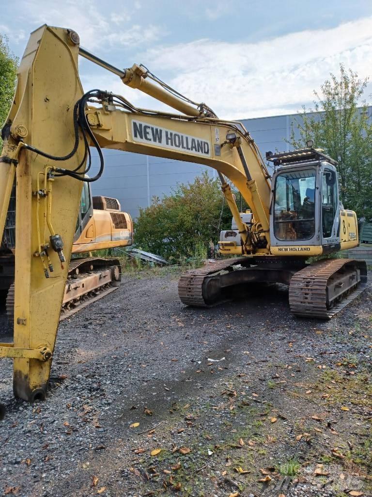 New Holland E 215 B Beltegraver