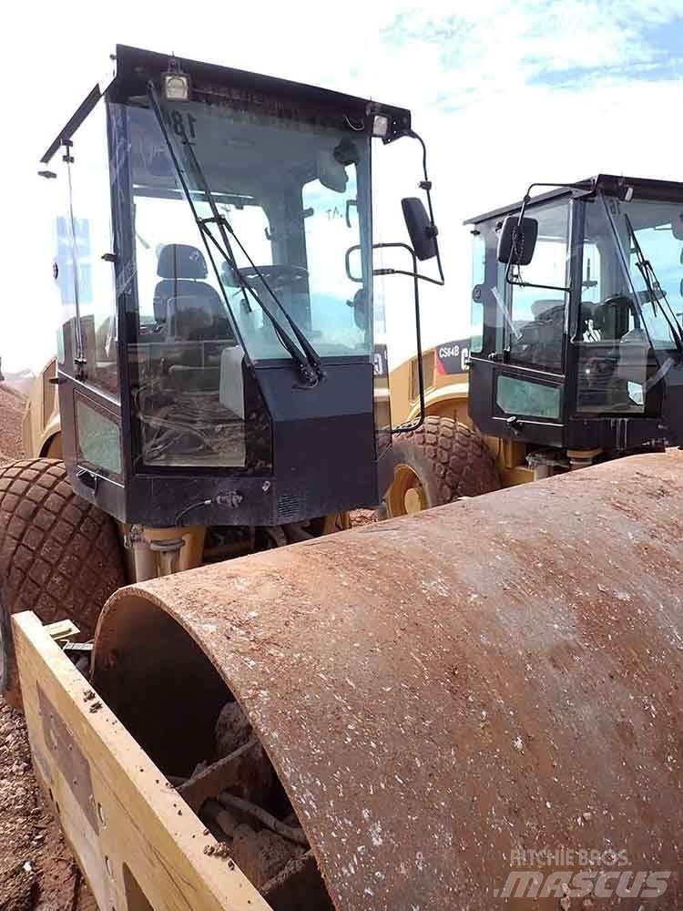 CAT CS64B Vibroplater