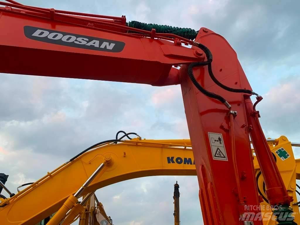 Doosan DX 225 LC Beltegraver